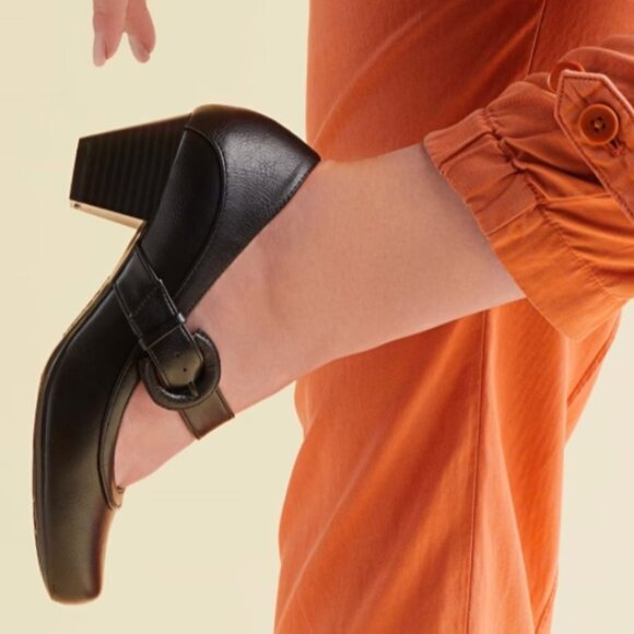LifeStride Rozz Mary Jane Pump (WIDE) - Picture 1 of 8